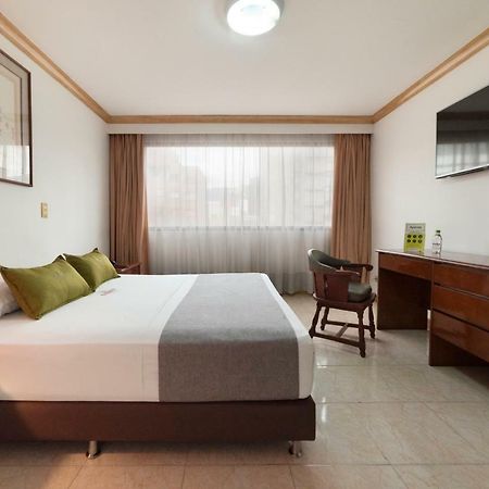 Ayenda 1235 Botero Hotel Medellín Eksteriør billede