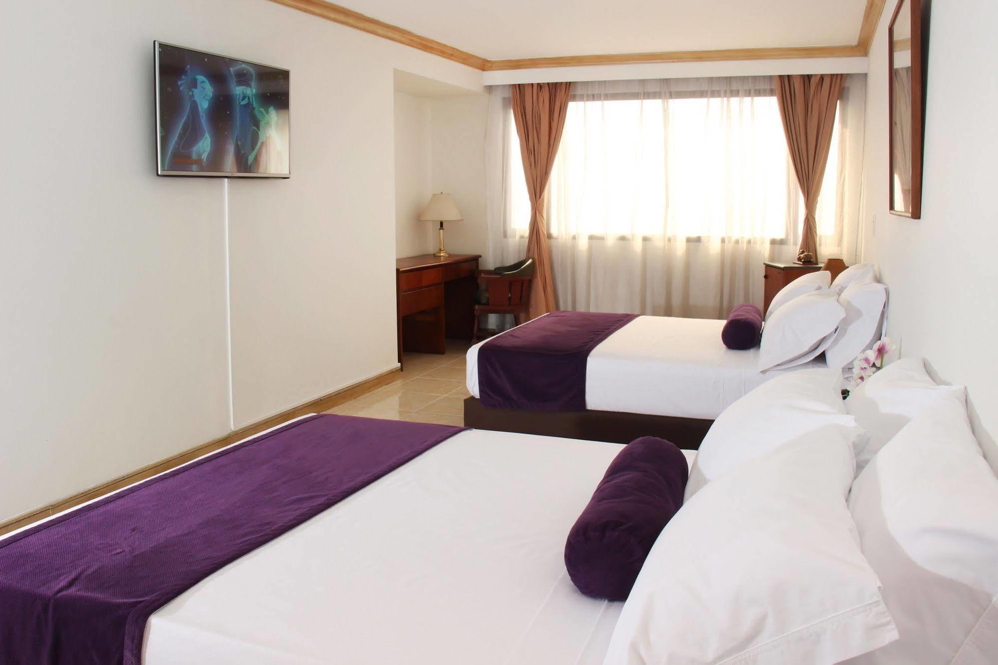 Ayenda 1235 Botero Hotel Medellín Eksteriør billede