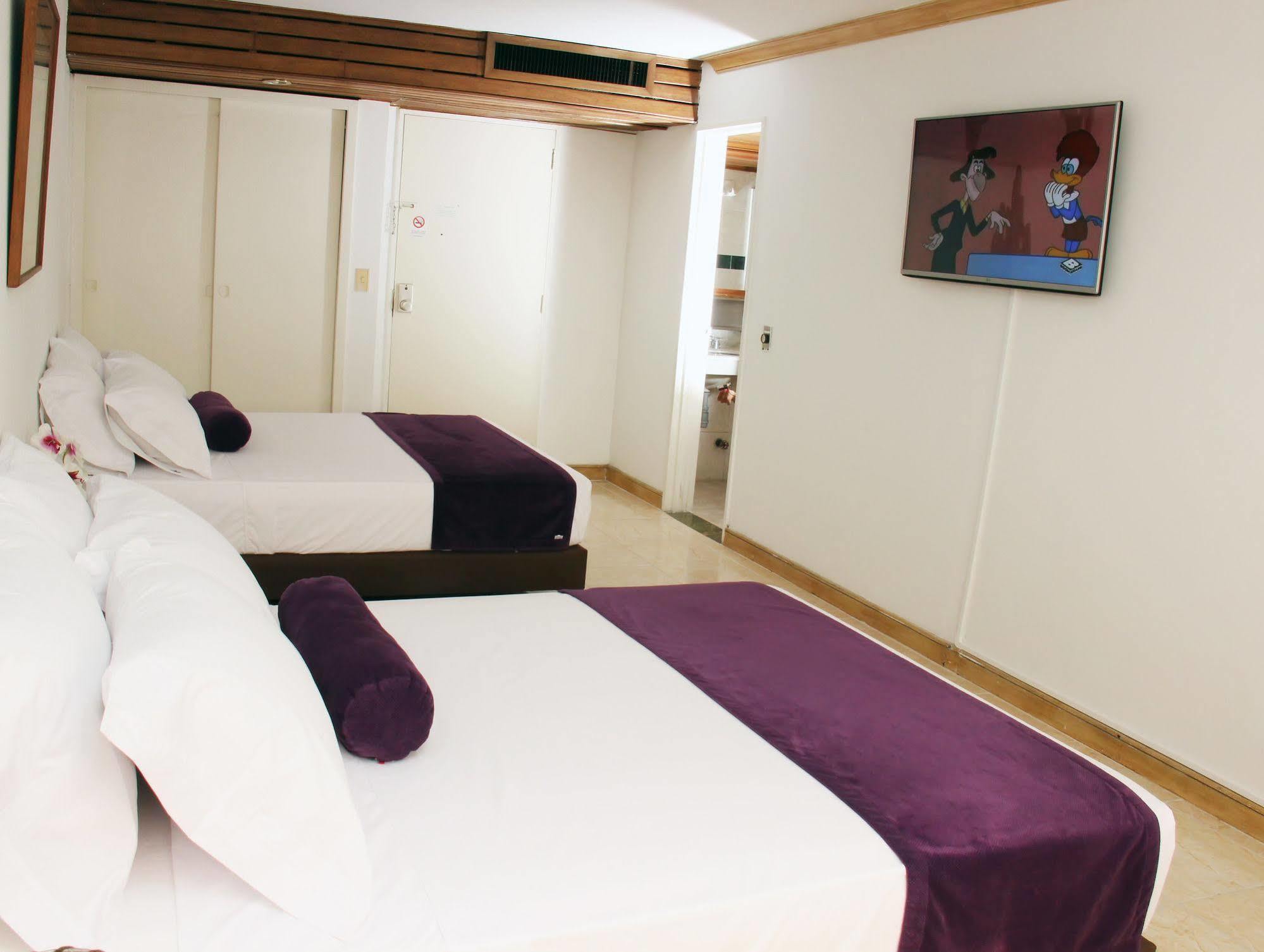 Ayenda 1235 Botero Hotel Medellín Eksteriør billede